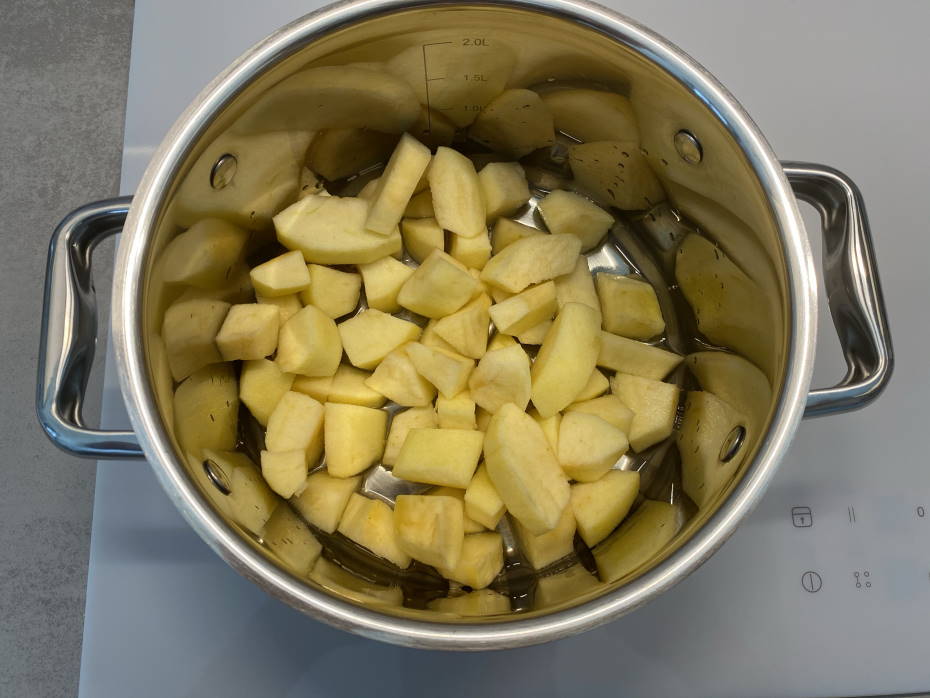 Recept dětská přesnídávka z jablek - vaříme ve vodě